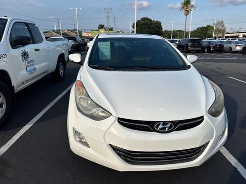 Used 2013 Hyundai Elantra Limited w/ Technology Pkg FWD image 6