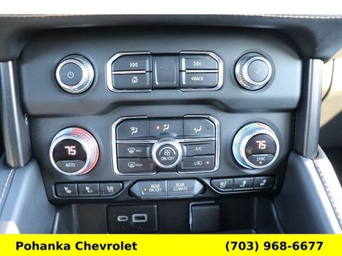 Used 2022 GMC Yukon AT4 AWD/4WD image 14