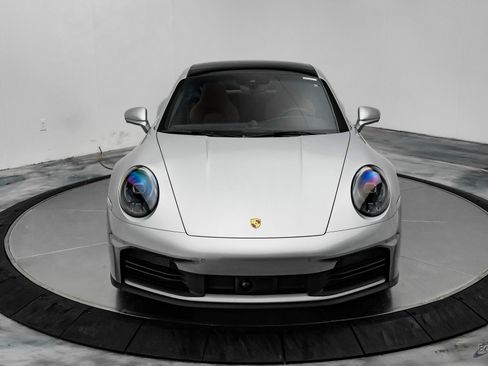 Used 2025 Porsche 911 Carrera image 33