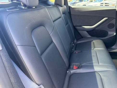 Used 2023 Tesla Model Y Long Range AWD/4WD image 13