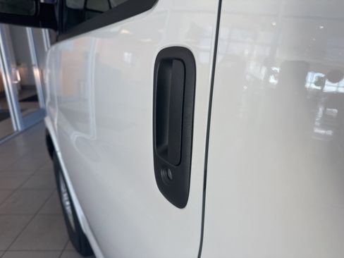 New 2025 Chevrolet Express 2500 Work Van w/ Enhanced Convenience Package image 10