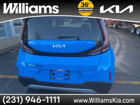 Used 2025 Kia Soul S image 12