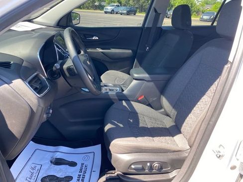 Certified 2024 Chevrolet Equinox LT FWD image 16