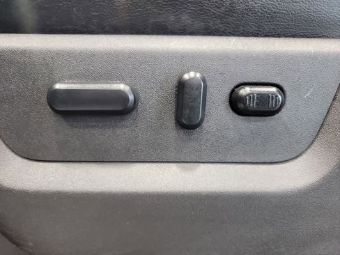 Used 2015 Ford F250 Lariat w/ Chrome Package AWD/4WD image 13