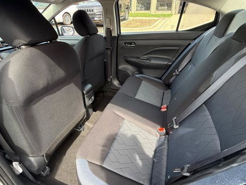 Used 2025 Nissan Versa SV image 19