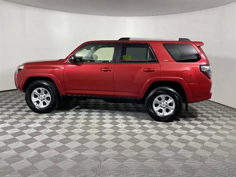 Certified 2024 Toyota 4Runner SR5 Premium w/ Moonroof Package AWD/4WD image 4