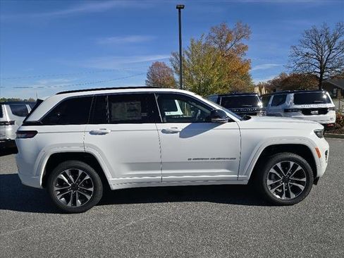 New 2025 Jeep Grand Cherokee Overland w/ Adv Protech Group III image 2