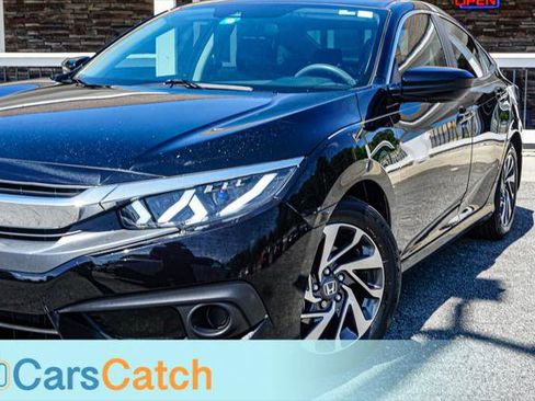 Used 2018 Honda Civic EX image 6