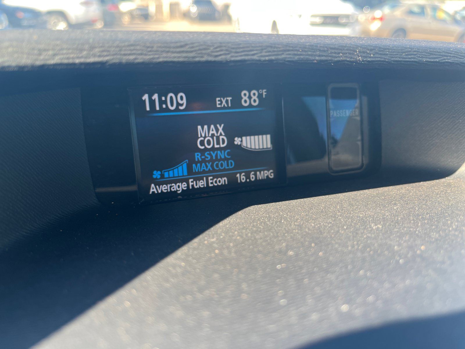Used 2014 Toyota Sienna XLE w/ XLE Premium Package FWD image 22