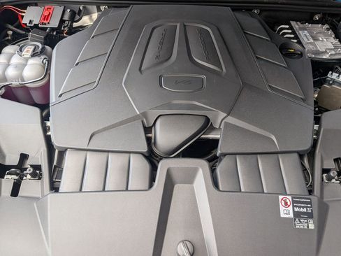 New 2026 Porsche Cayenne image 27