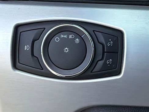 Used 2017 Ford Mustang Premium image 24