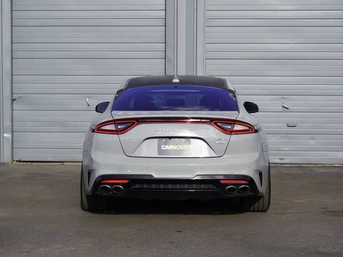 Used 2020 Kia Stinger GT2 AWD/4WD image 4
