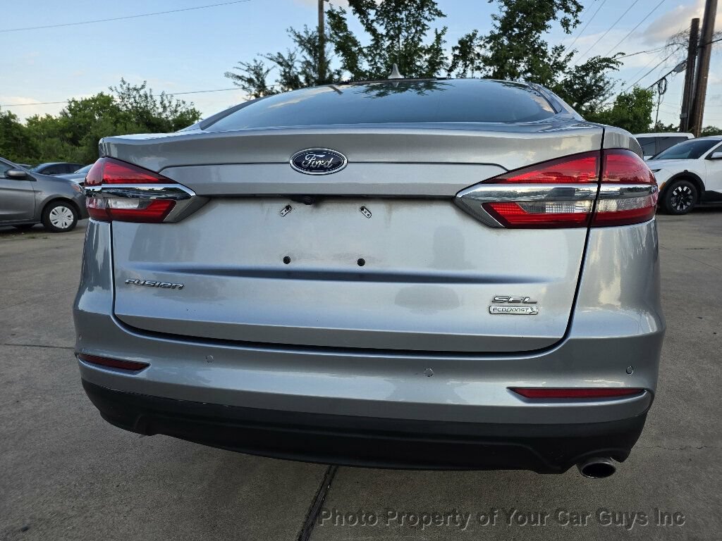 Used 2020 Ford Fusion SEL FWD image 15