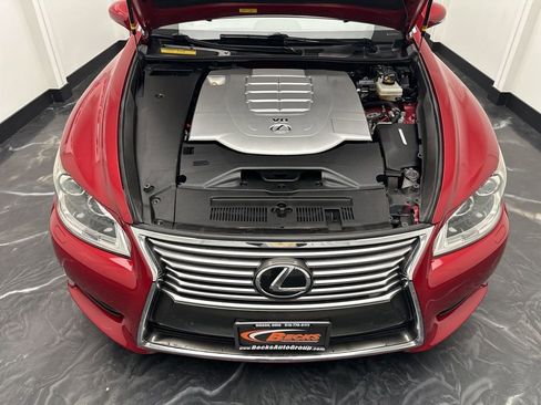 Used 2013 Lexus LS 460 AWD w/ Comfort Pkg image 30