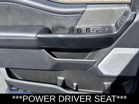 Used 2025 Ford F350 Platinum AWD/4WD image 9