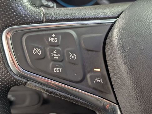 Used 2020 Chevrolet Equinox LT image 16