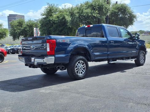 Used 2017 Ford F350 Lariat w/ Lariat Value Package AWD/4WD image 6