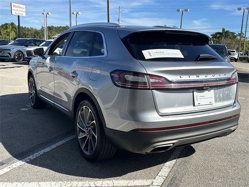 Certified 2022 Lincoln Nautilus Reserve w/ Equipment Group 201A image 8