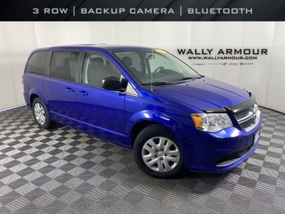 Used 2018 Dodge Grand Caravan SE w/ UConnect Hands-Free Group