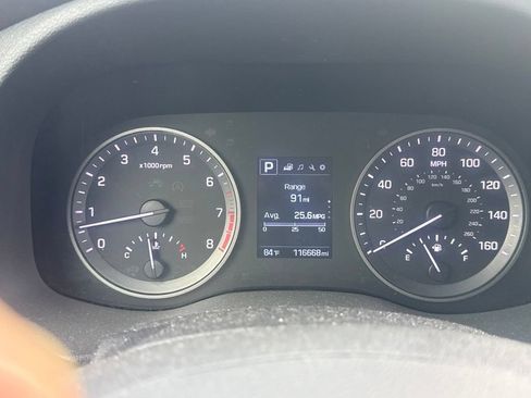 Used 2017 Hyundai Tucson SE AWD/4WD image 11