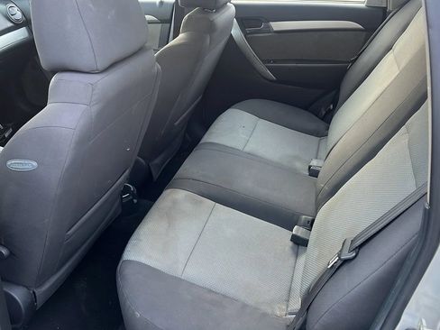 Used 2009 Chevrolet Aveo5 LT w/ Power and Convenience Package FWD image 8
