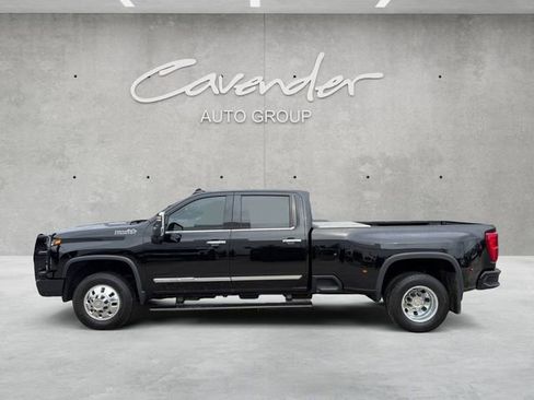 Used 2025 Chevrolet Silverado 3500 High Country w/ High Country Premium Package AWD/4WD image 13