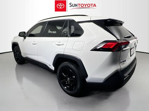 Used 2025 Toyota RAV4 XLE w/ Convenience Package AWD/4WD image 6