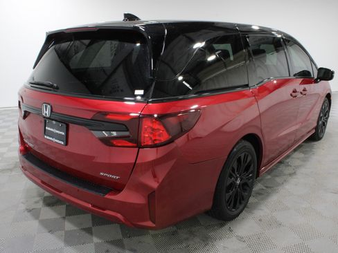 Used 2025 Honda Odyssey Sport-L image 29