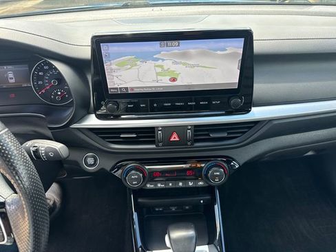 Used 2023 Kia Forte GT-Line w/ GT-Line Premium Package FWD image 11