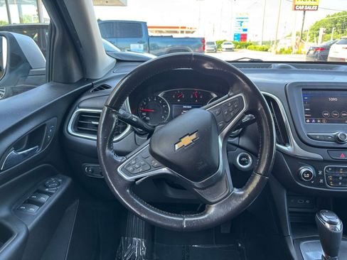Used 2020 Chevrolet Equinox LT w/ Driver Convenience Package FWD image 34