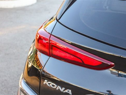 Used 2022 Hyundai Kona SEL w/ Cargo Package image 8