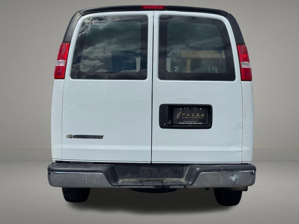 Used 2021 Chevrolet Express 2500 w/ Driver Convenience Package RWD image 7