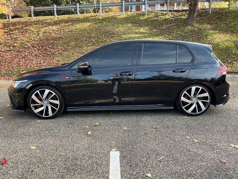 Used 2022 Volkswagen GTI SE w/ SE Leather Package image 26