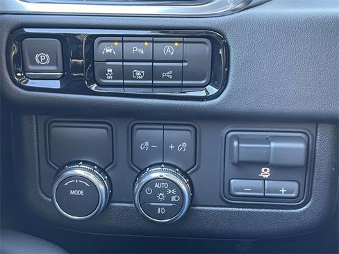 New 2026 GMC Yukon XL Elevation w/ Elevation Premium Package image 20