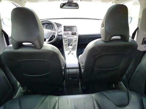 Used 2015 Volvo XC60 T5 Premier image 27