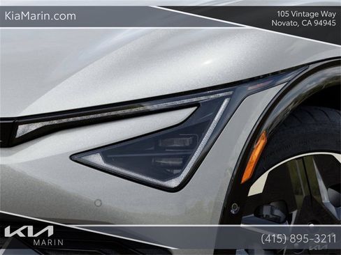 New 2025 Kia EV6 Wind image 10