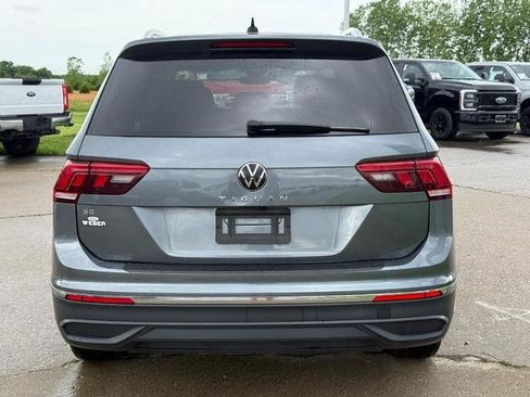 Used 2024 Volkswagen Tiguan SE FWD image 4