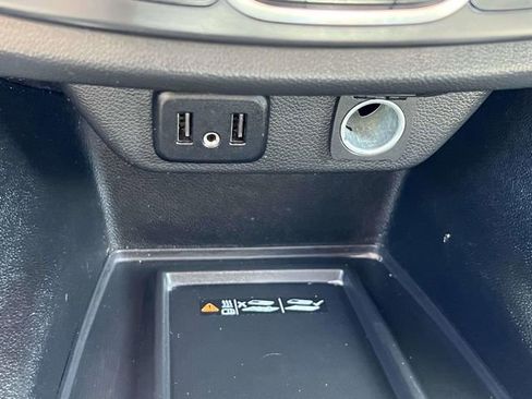 Certified 2023 Chevrolet Traverse LT w/ LPO, Cargo Package image 32