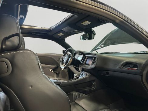 Used 2023 Dodge Challenger SRT Hellcat w/ Driver Convenience Group image 6