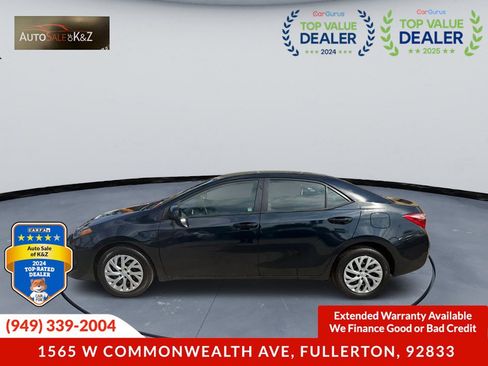 Used 2017 Toyota Corolla LE w/ Carpet Mat Package (TMS) FWD image 2