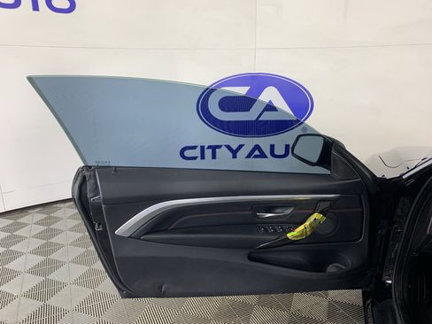 Used 2018 BMW 430i Convertible image 14