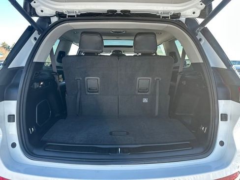 Used 2022 Jeep Grand Cherokee L Limited image 13