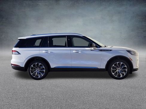New 2026 Lincoln Aviator Reserve w/ Luxury Package image 8