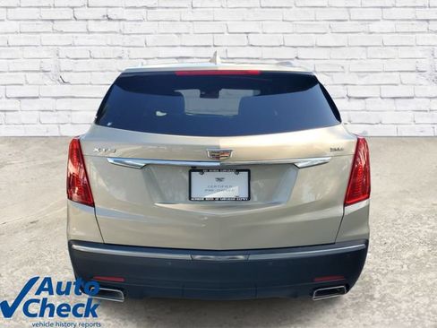 Used 2017 Cadillac XT5 Luxury w/ Driver Awareness Package FWD image 3