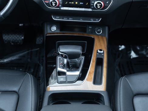 Certified 2023 Audi Q5 2.0T Premium w/ Convenience Package image 16