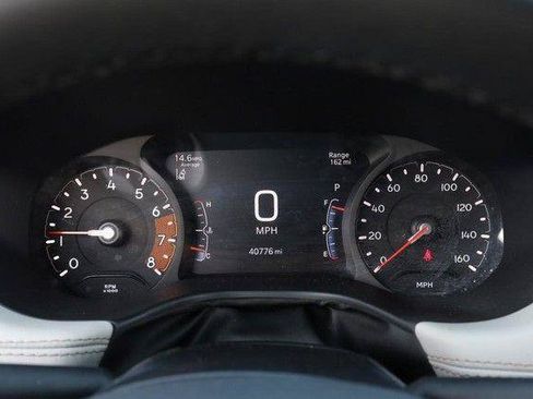 Used 2025 Jeep Compass Limited AWD/4WD image 10
