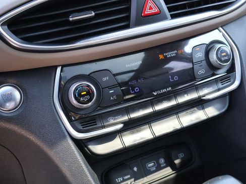 Used 2020 Hyundai Santa Fe SEL image 30