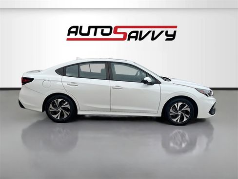 Used 2023 Subaru Legacy Premium image 8