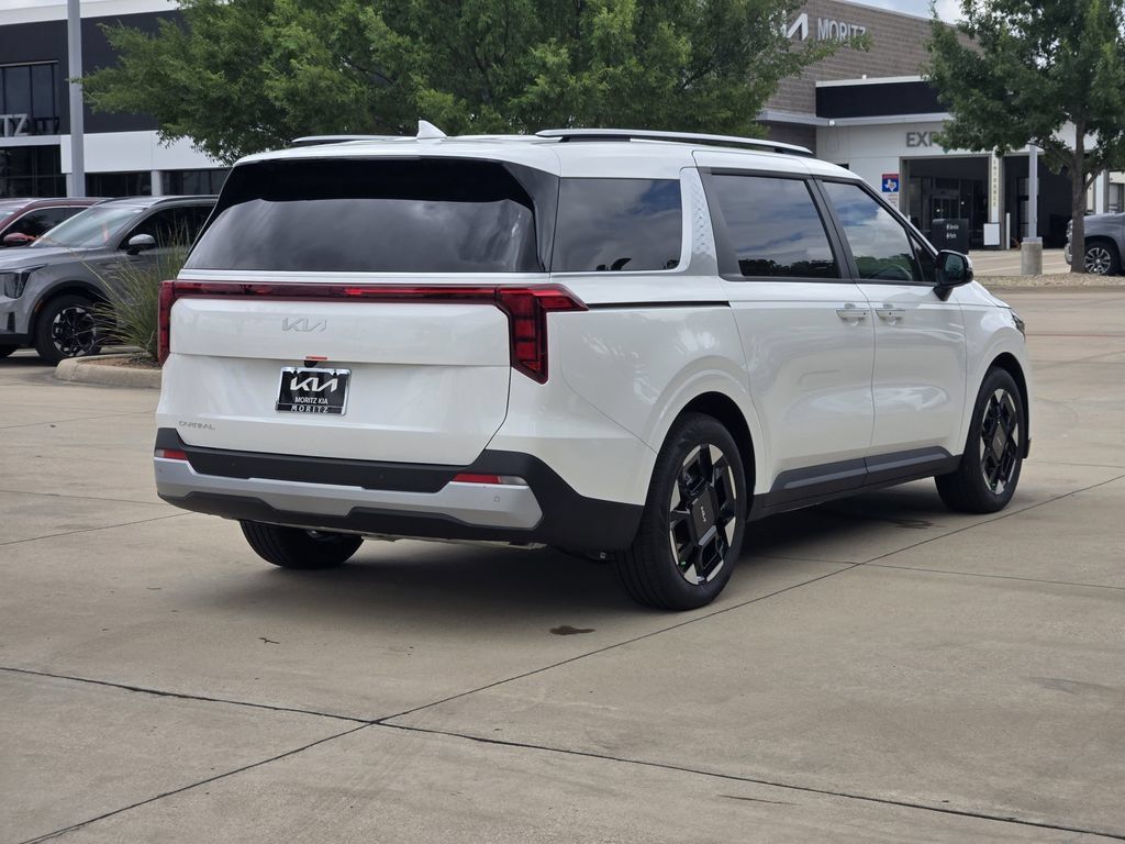 New 2026 Kia Carnival EX FWD image 4