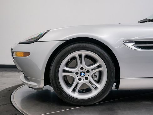 Used 2003 BMW Z8 image 27